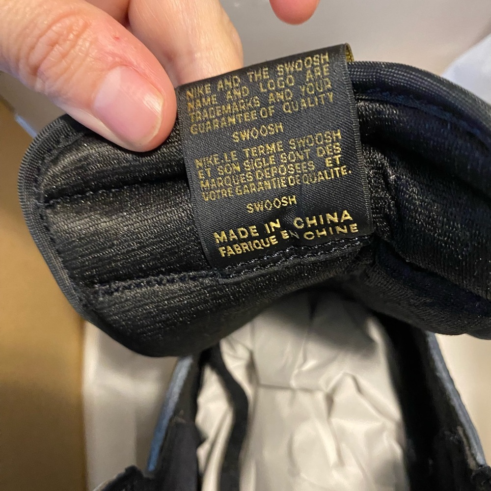 Nike Men's Black and Gold High-Top Sneakers - Picture 6 of 14